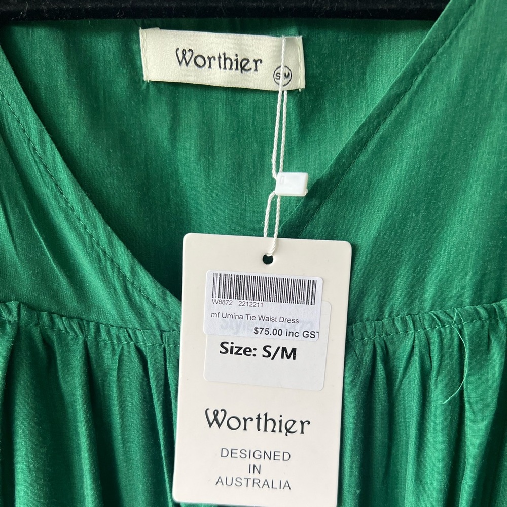 Worthier Umina Tie Waist Dress in Forrest Green Size S/M BNWT - Picture 2 of 8